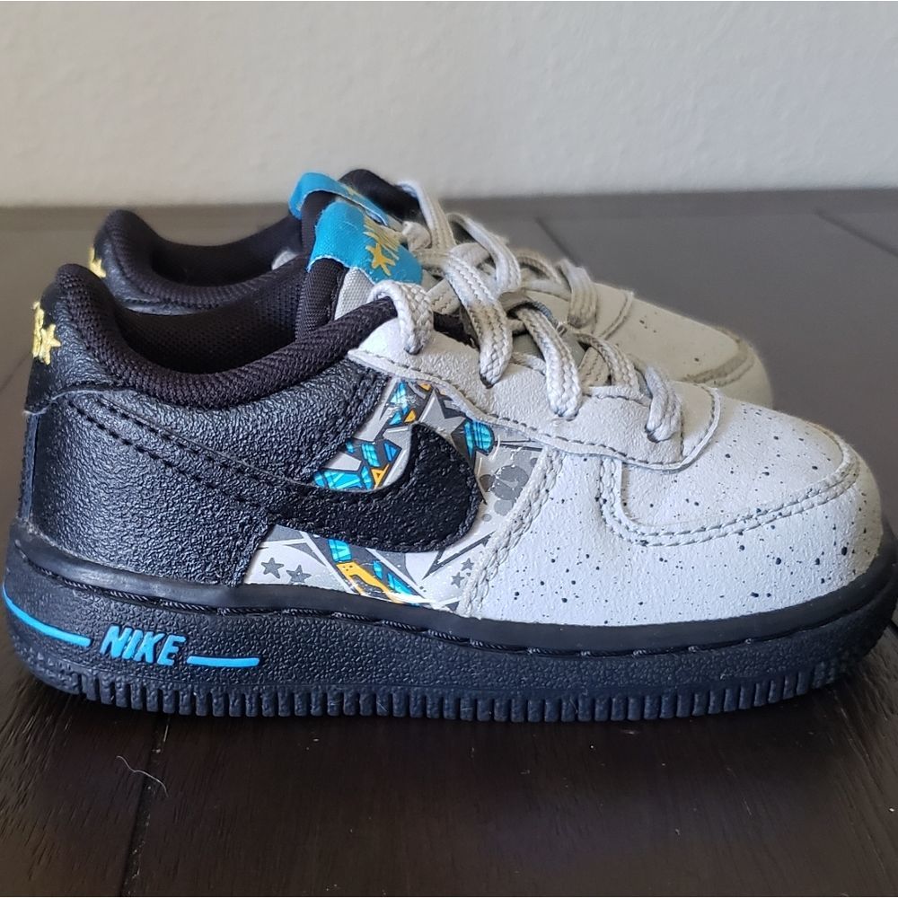 Nike Air Force 1 LV8 "Graffiti Graphics"